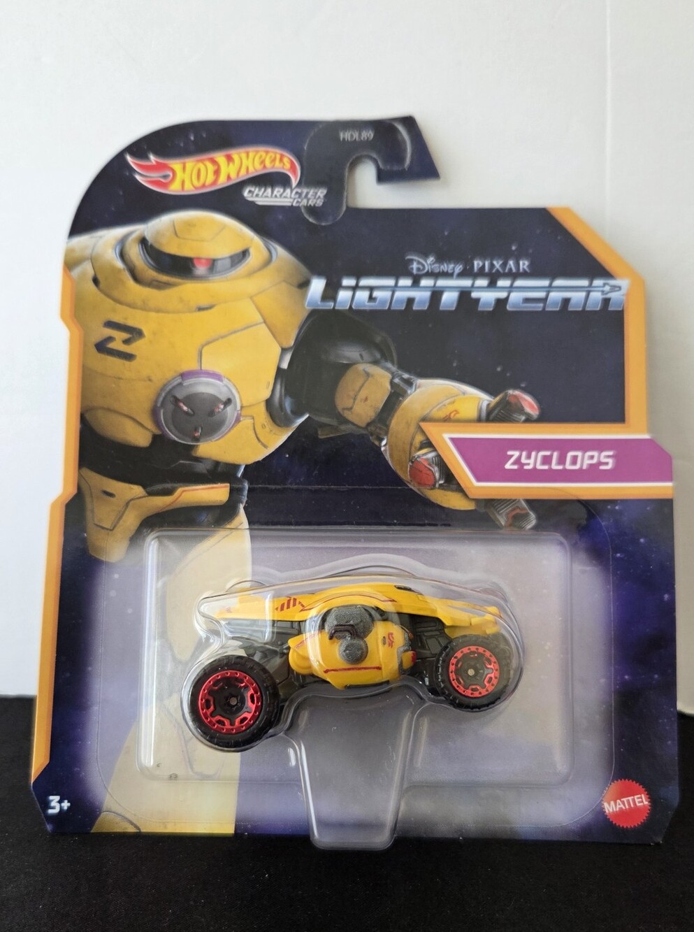 Hot Wheels Disney Pixar Lightyear Zyclops Character Car New